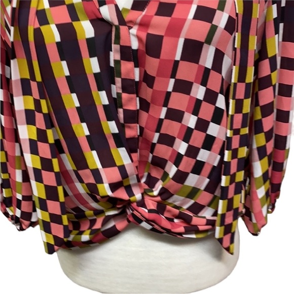 NY&C Knotted Waist With Tie Neck Squares Blouse - Picture 2 of 5